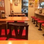 香来 - 清潔感ある店内！