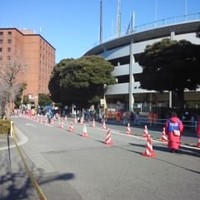 南青山エッセンス - 青年館周辺はハーフマラソンでごったがえいしていました