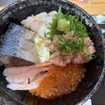 釣りよかでしょう。×ますよね 海鮮丼屋 - 