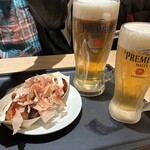 ぼてぢゅう 1946 - 料理写真:たこ焼き¥780 生ビールメガ¥1280 生ビール¥780