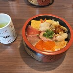 海鮮どんぶり専門店　海鮮隊 - 