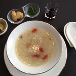 眺遊楼 - 干し貝柱とくこの実入り中華粥