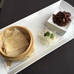 眺遊楼 - 豚細切り肉の醤炒め、葱と包餅と共に