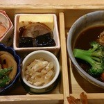 Kicchin Sugimoto - スギモト弁当　ハンバーグと小鉢