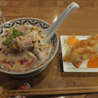 タイ国料理店 イサラ_0