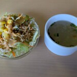 ヒマラヤン ダイニングステーション - サラダとスープ