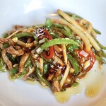 中国料理 卓龍 - 和牛の青椒肉絲