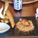 中国料理 卓龍 - 脱皮蟹！丸ごと避風塘・海老春巻き