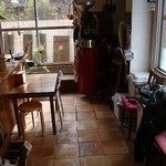 南阿蘇珈琲 - 奥の扉を越えて左に行くとどろっぷすさんに行けます