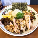 自家製手もみ麺 鈴ノ木 - パンチの効いた「まぜそば」