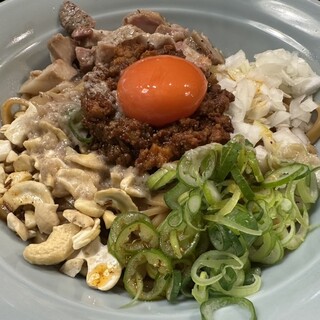 いかれたヌードル フィッシュトンズ_1