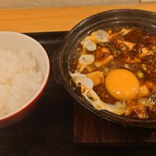 南京町 花梨麻婆飯店_1