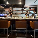 鉄板焼さざん - 店舗内観