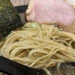 極麺 青二犀 - 茹で加減抜群の麺