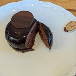 カルチェ・ラタン - ルビー　(濃厚な大人のチョコレートケーキ)