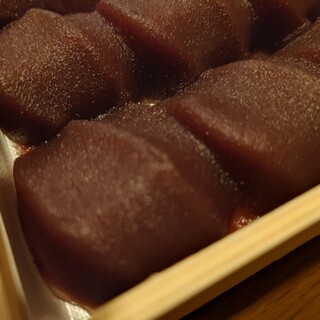 口コミ一覧 : 赤福 本店 （あかふく） - 五十鈴川/甘味処 [食べログ]