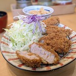 厚切りとんかつ よし平 - 料理写真:熟成ひれかつ膳（四個）