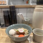 だしと麺 遊泳 - 