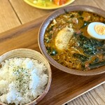 バナナカフェ - 生わかめのスープカレー