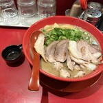 特製ラーメン 大中 - 料理写真: