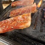 黒毛和牛ホルモン大衆焼肉しんすけ - 
