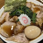 らーめん みずさわ - 丼顔は彩り豊か