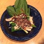 Shinka - とにかく美味い（≧∇≦）
                        小松菜サラダ！
                        あ、隠れメニューだった(ｰｰ;)
                        自家製食べるラー油！