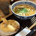 味味香 - 鶏天のおうどん