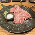 ホルモン焼肉 肉乃家 - 