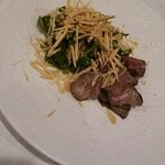 Lien - フランス産鴨肉の自家燻製　クレソン　削ったフォアグラ　サラダ