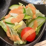 天冨良 かんの - 箸休めの野菜サラダ。キンキンに冷えていてシャッキシャキの食感が嬉しい