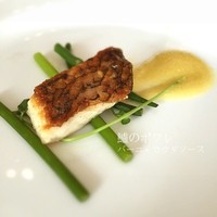 IL PINOLO 梅田 - ( ；´Д｀)鱸のポワレバーニャカウダソース♡