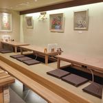 山海 - 6人掛け3テーブル 18名様宴会可