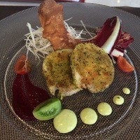 ラ ヴォワール - 前菜:若鶏のバロティーヌ　香草パン粉焼き　九条葱のソースで