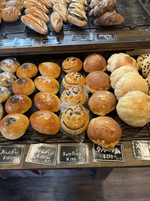 The 884 Bakery （ザハチハチヨンベーカリー） - 戸畑/パン | 食べログ