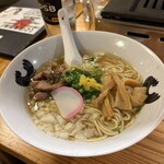 大衆焼肉 イロトリ鶏 肉と麺 - 