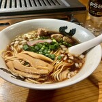大衆焼肉 イロトリ鶏 肉と麺 - 