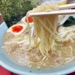 ラーメンショップ - ラーショは2〜3店舗しか行った事がないので、日本一かを比較するのは難しいけど、普通に美味しいラーメンだった。