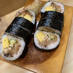 御用寿し - 巻き寿司715円