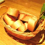 GRAND DELI - サクサクふんわりのバケットです。