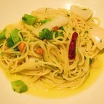 GRAND DELI - パスタは「ジャガ芋とカブのペペロンチーノ」です。