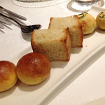 リストランテ サクラ - 2014/12/25  パンが美味い！