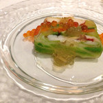 リストランテ サクラ - 2014/12/25  オマールとイクラと下仁田葱でまいて、コンソメのジュレよせ前菜！