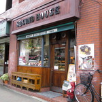SECOND HOUSE - お店の外観