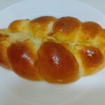 粉とクリーム - 料理写真:あみぱんミルク¥248