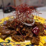 エビ中華 シンシン - ハチノスの甘辛炒め