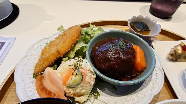 Lunchっち。 （ランチッチ） - 葭川公園/食堂 | 食べログ