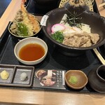 五代目 花山うどん - 