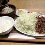 恵比寿ハジカミ - ホルモン煮込み定食