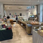 道の駅 たけはら - 売り場